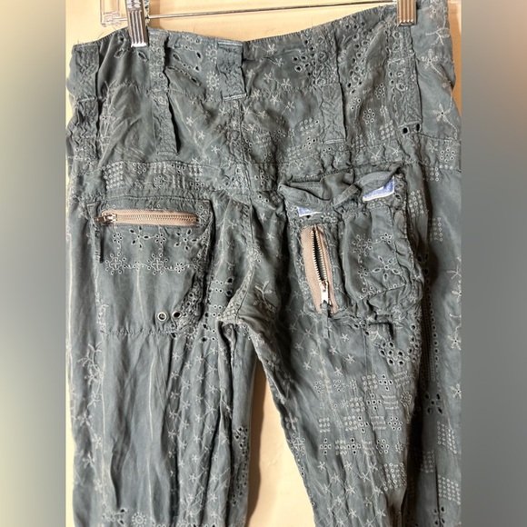 Johnny Was Eyelet Patterned Embroidered Cupra Cargo Pants in Blue Heather Belted - Picture 4 of 12